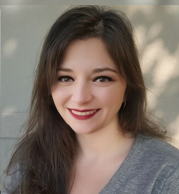 Kera Sanford, LMSW therapist headshot at Silver Linings Counseling