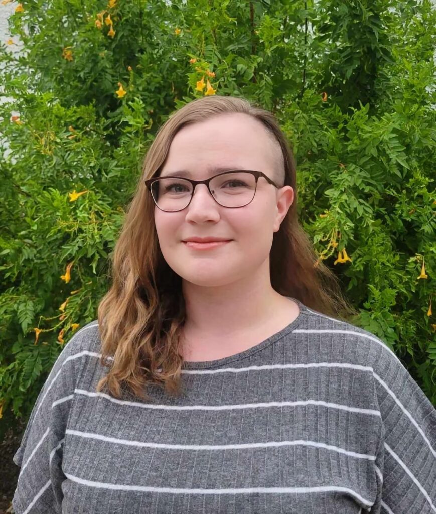 Laura Woodson, MA, LLC therapist headshot at Silver Linings Counseling
